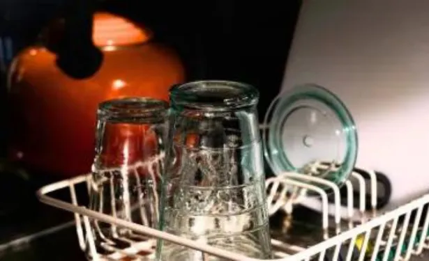 Winterhalter Unveils Essential Tips for Achieving Spotless Glassware with New Guide