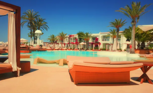 Delano Dubai: Redefining Luxury at Bluewaters Dubai