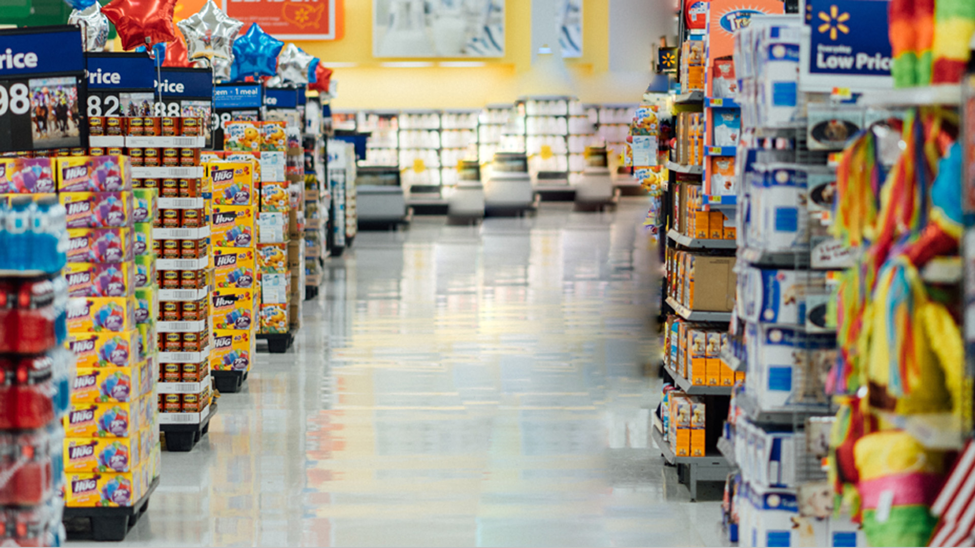 Residents of UAE compromise on household expenses to combat inflation