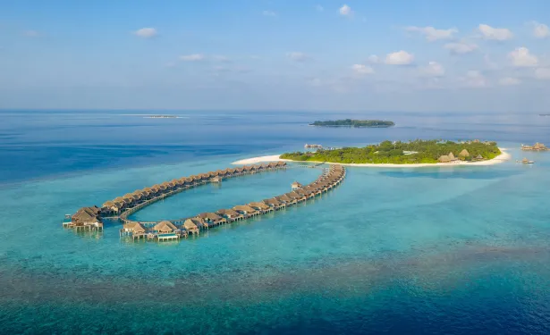Luxury and Hospitality Redefined: The Hilton Salwa Beach Resort & Villas Experience