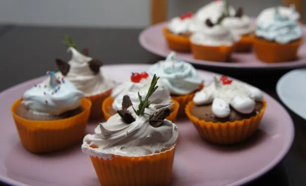 Discover Dubai's Fashion Cafés: Indulge in Tea and Savor Designer Cakes